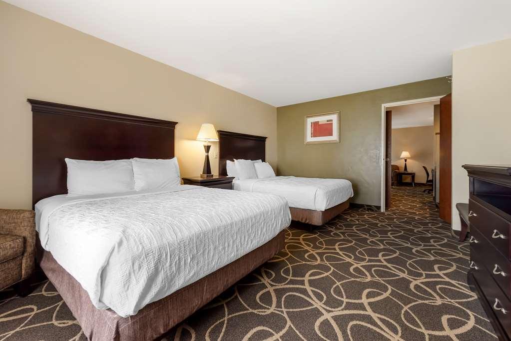 Best Western Plus Eau Claire Conference Center Room photo