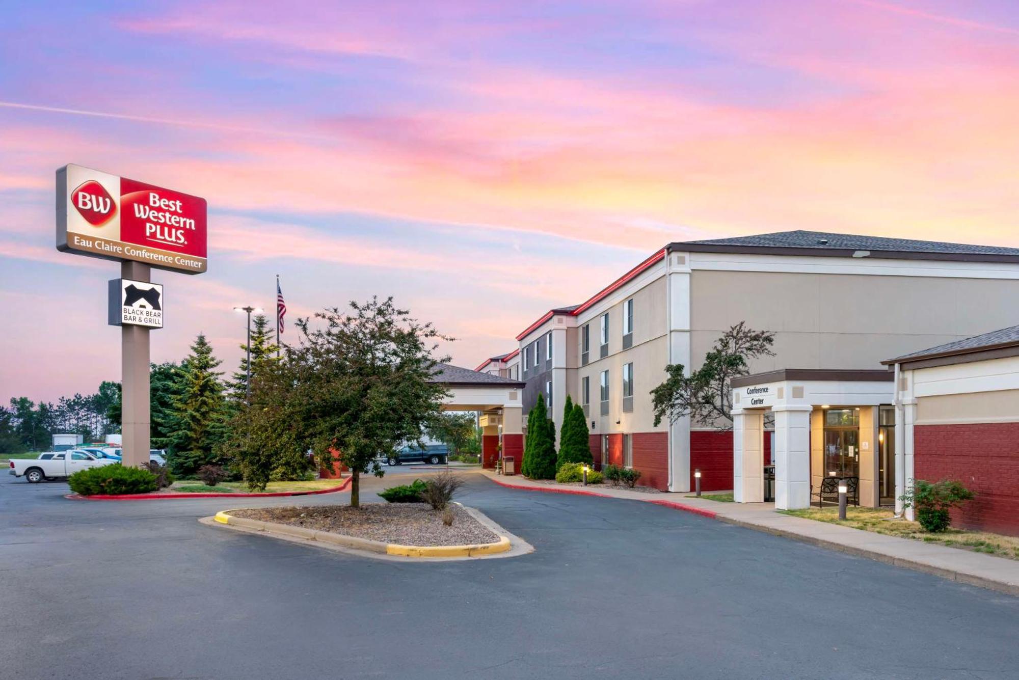 Best Western Plus Eau Claire Conference Center Exterior photo